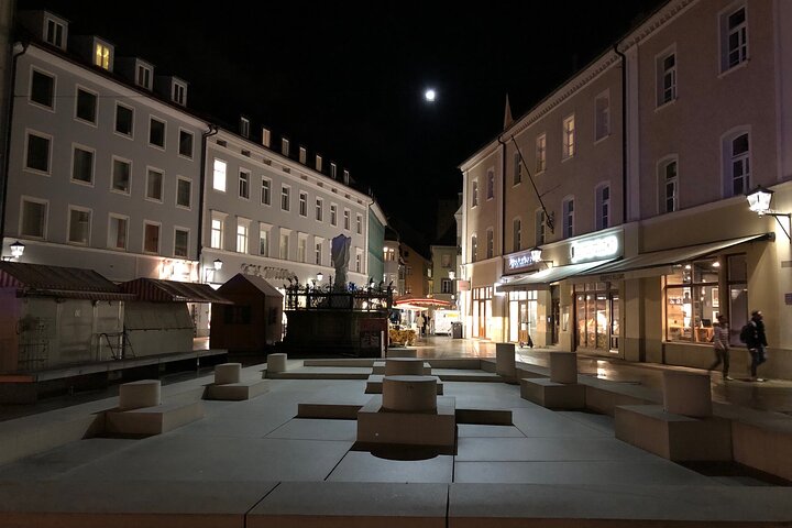 Regensburg Private Tour. Personalities, Art and Food Tour