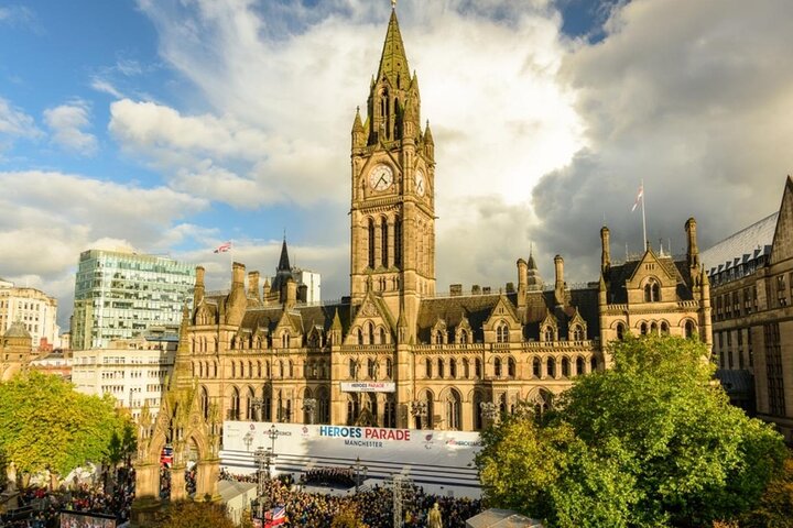 Manchester: Sightseeing Open-Top Bus Tour