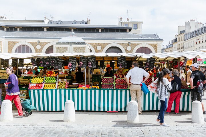Versailles Full Day Bike Tour with Palace, Gardens, & Picnic
