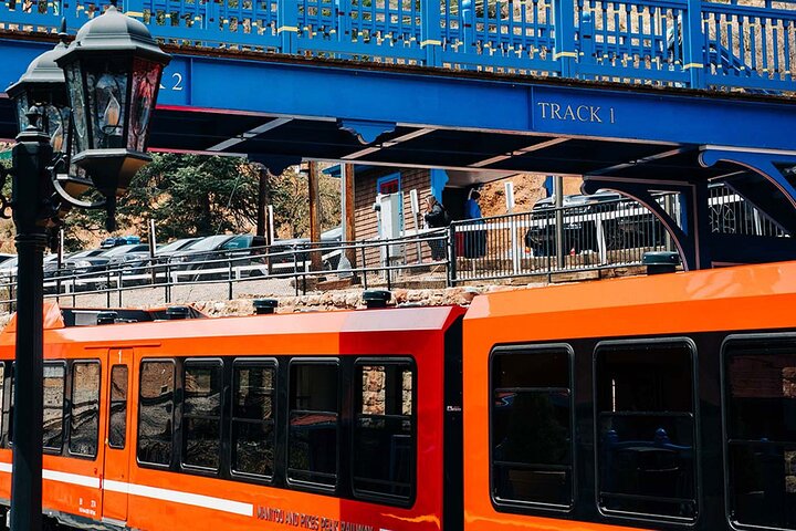 Pikes Peak COG Railway & Garden of Gods Tour