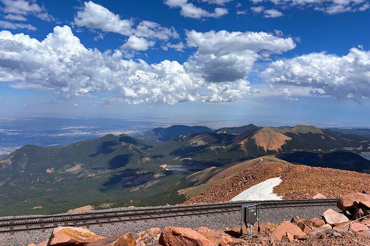 Pikes Peak COG Railway & Garden of Gods Tour