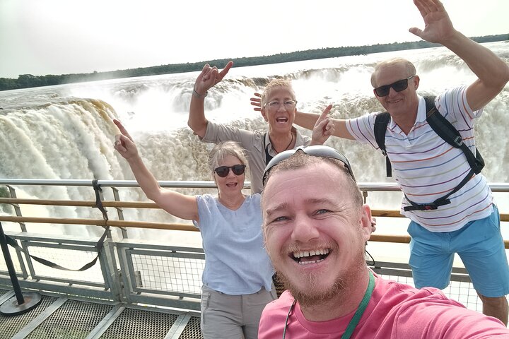 PRIVATE - iguazu falls in 1 day Brazil + Argentina + boat option
