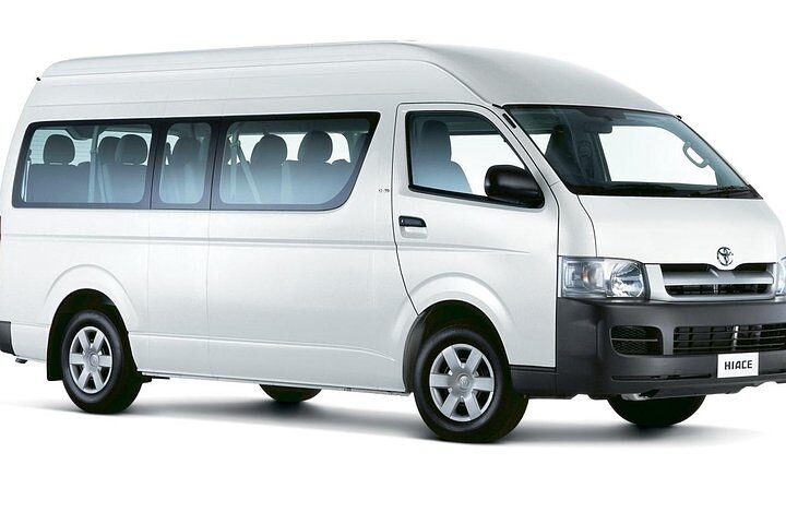 Cairns Airport Shared Transfer to Cairns