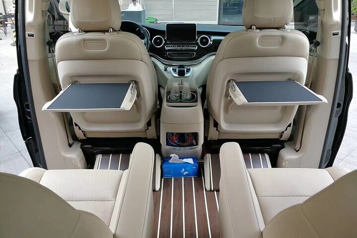 Osaka Kansai (KIX) Airport Private Transfers, pickup services.