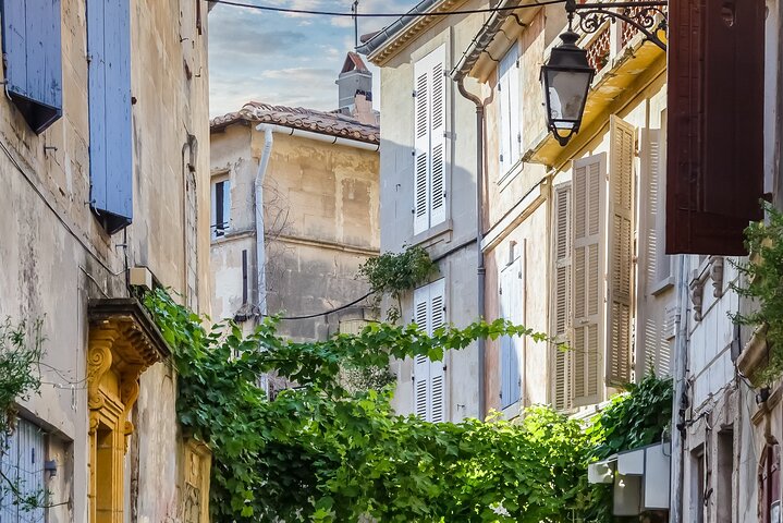 Explore Arles in 60 minutes with a Local