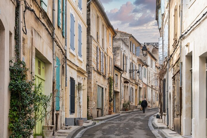 Explore Arles in 60 minutes with a Local