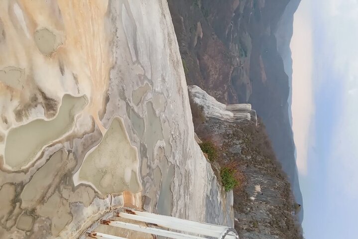 Hierve el Agua,Arbol Del Tule,Mitla,Mezcal and Teotitlan del valle