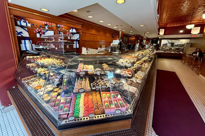 Detroit Downtown Food Tour with 6+ Iconic Tastings in Motor City