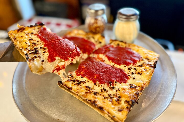 Detroit Downtown Food Tour with 6+ Iconic Tastings in Motor City