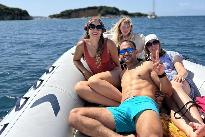 Speedboat Tour Swimming in the Five Island of Ksamil