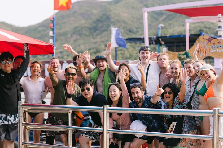 Coral Reef Snorkeling and Floating Bar Party from Nha Trang