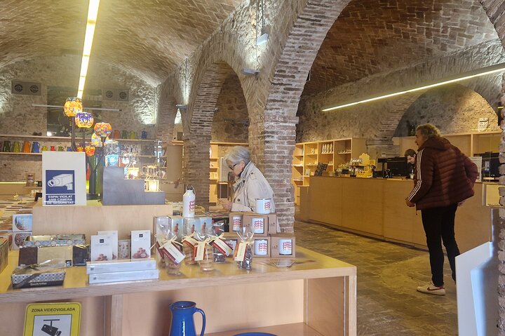Tour monastery Poblet with hotel pickup
