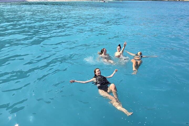 Speedboat Tour Swimming Snorkeling in Pigeon Cave Mirror Beach
