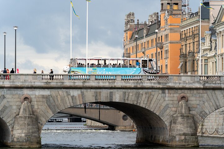 Ocean Bus - Sightseeing with a Splash