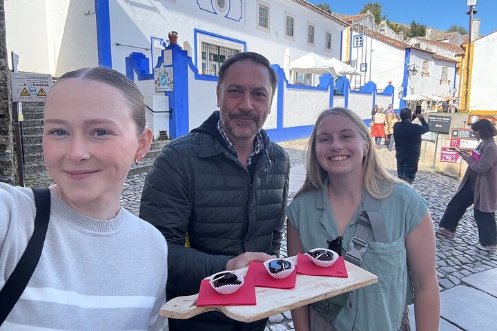 Lisbon to Porto Up to 4 Stops: Obidos, Nazare, Fatima and Aveiro