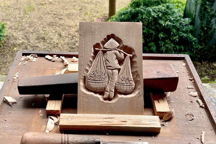 Hoi An Wood Carving: Create Your Art Wood with Master Artisan