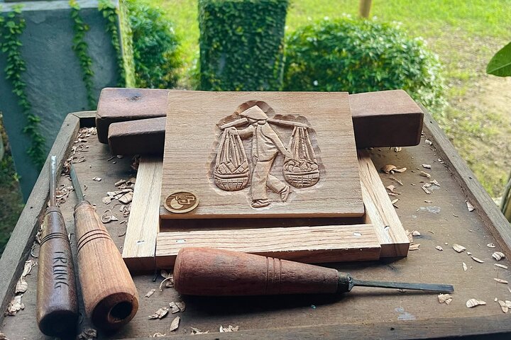 Hoi An Wood Carving: Create Your Art Wood with Master Artisan