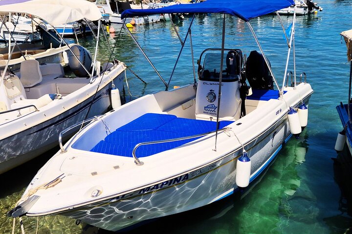 Explore Mani by boat - rent a boat in Kardamili (no licence)