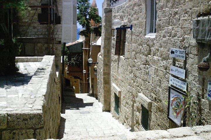 Tel Aviv; Jaffa Old City, Port & Shuk Hapishpishim Walking Tour
