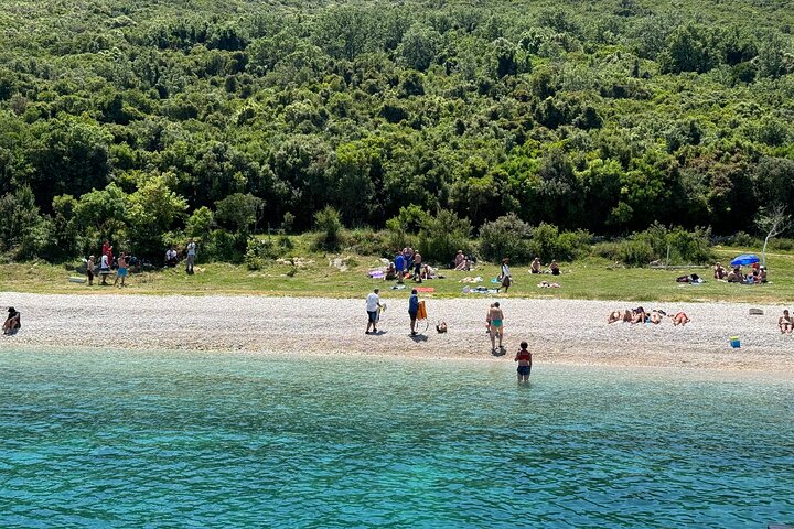 Private Boat Tour Sazan Island and Haxhi Ali Cave