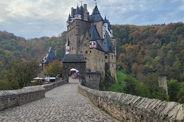 Koblenz: Private Eltz Castle tour with Roundtrip Transport