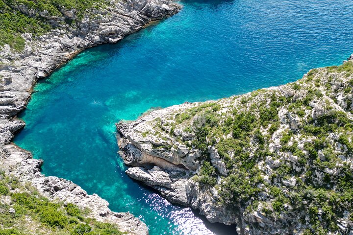 Speed Boat Tour to National Park and Grama Bay