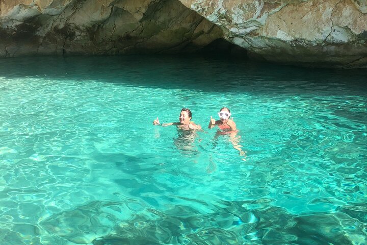 Speed Boat Tour to National Park and Grama Bay