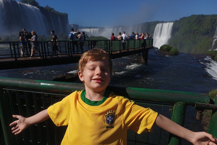 PRIVATE - iguazu falls in 1 day Brazil + Argentina + boat option
