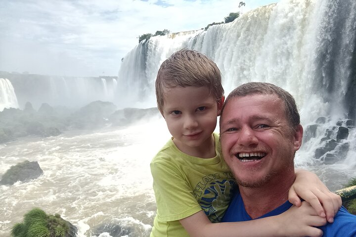 PRIVATE - iguazu falls in 1 day Brazil + Argentina + boat option