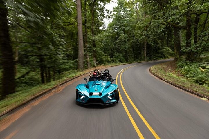 Explore the Great Smoky Mountains in a Polaris Slinsghot