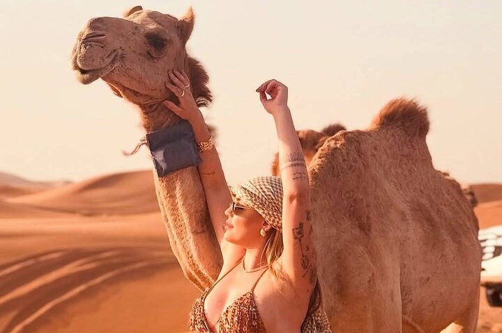 Dubai: VIP Evening Desert Safari, Camel Ride, BBQ & Dinner Shows