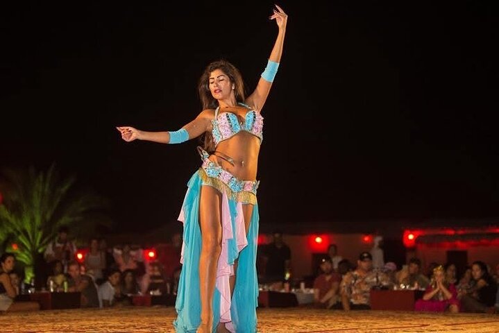 Dubai: VIP Evening Desert Safari, Camel Ride, BBQ & Dinner Shows