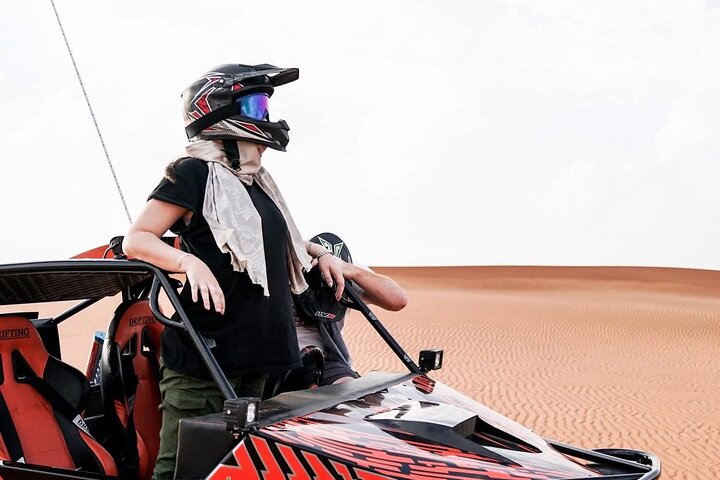 Dubai: VIP Evening Desert Safari, Camel Ride, BBQ & Dinner Shows