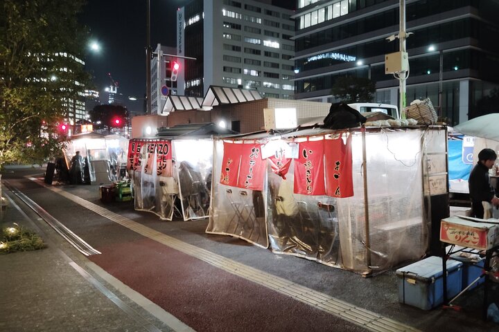 Fukuoka: Nakasu Food Stall Private Guided Tour with Tastings