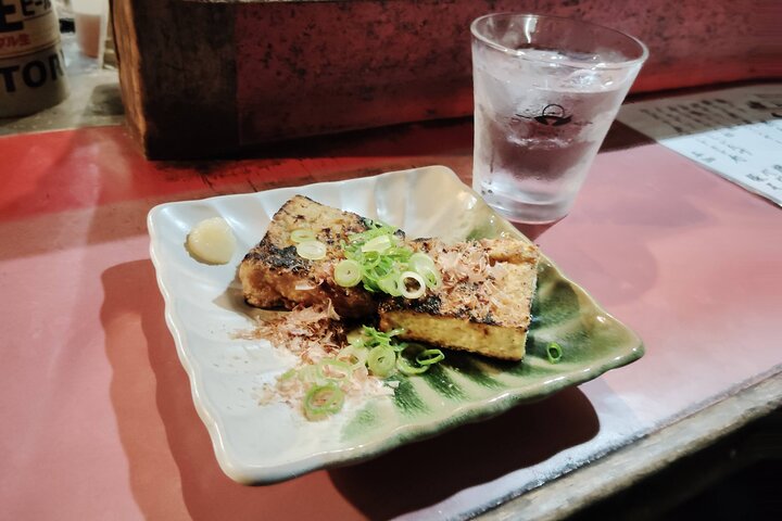 Fukuoka: Nakasu Food Stall Private Guided Tour with Tastings