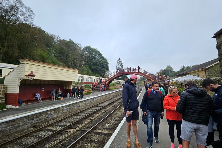 Nth York Moors Steam Train (incl) & Whitby Small Group Day Trip.