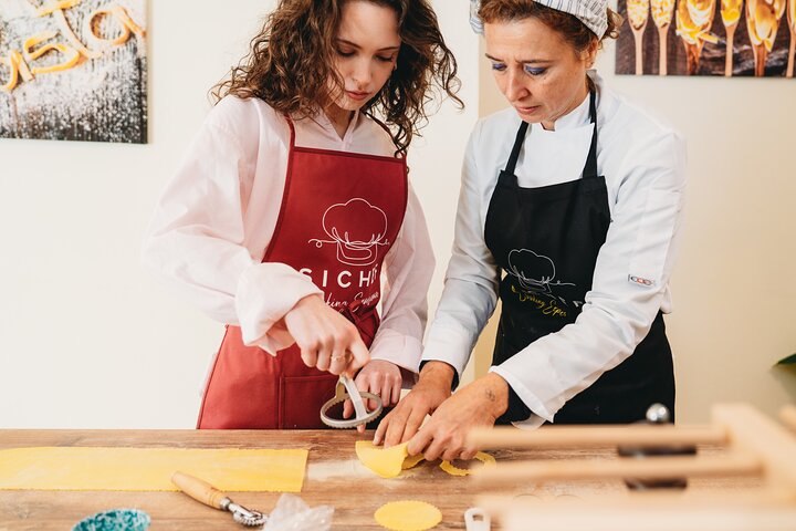 Chianti -Fresh Pasta Making Class and Sauces with Lunch or Dinner