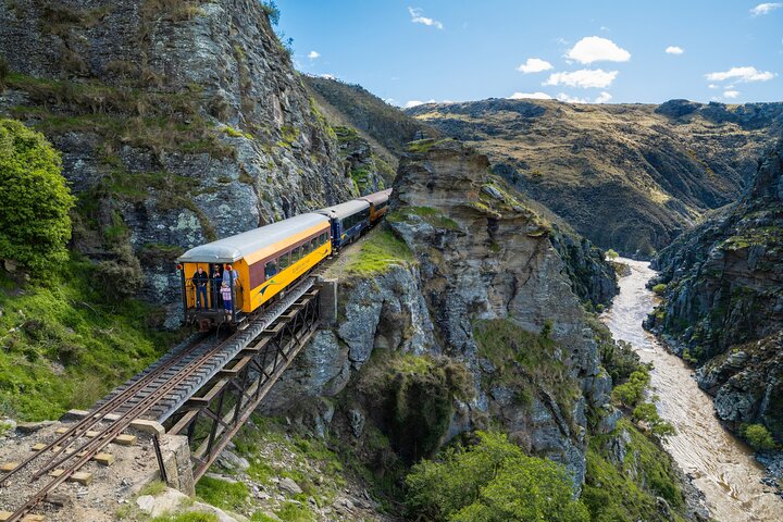 Taieri Gorge Scenic Railway Journey from Dunedin