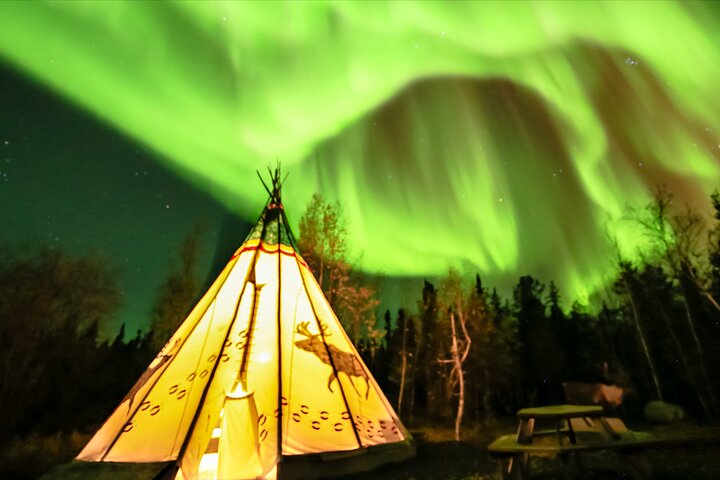 4D3N Aurora Package (Chateau/Explorer Stay)Taiwan Mandarin Guide