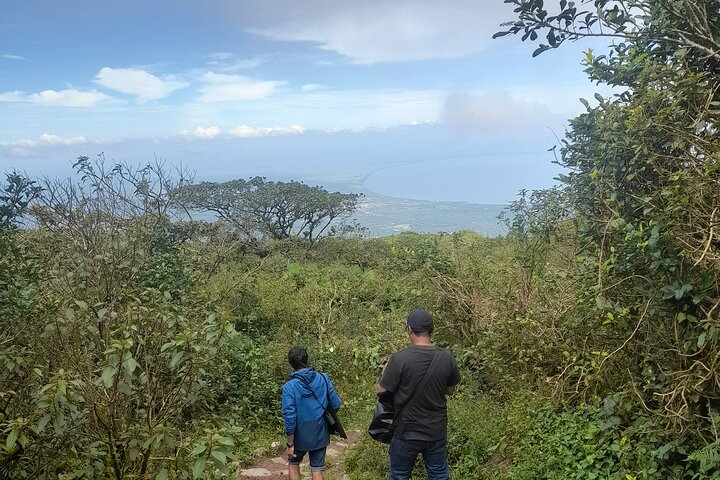 Mombacho Volcano Trail and Ziplining Adventure!!