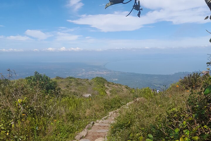 Mombacho Volcano Trail and Ziplining Adventure!!
