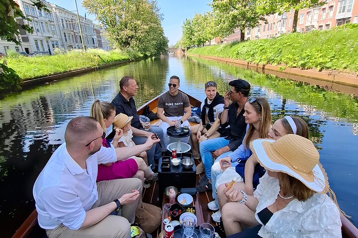 Hague Boat Tour Private Experience