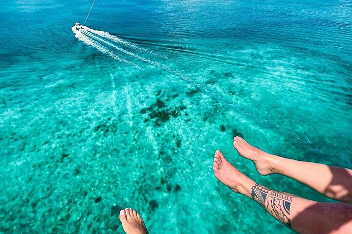 Full Parasailing Tour in San Andres Island