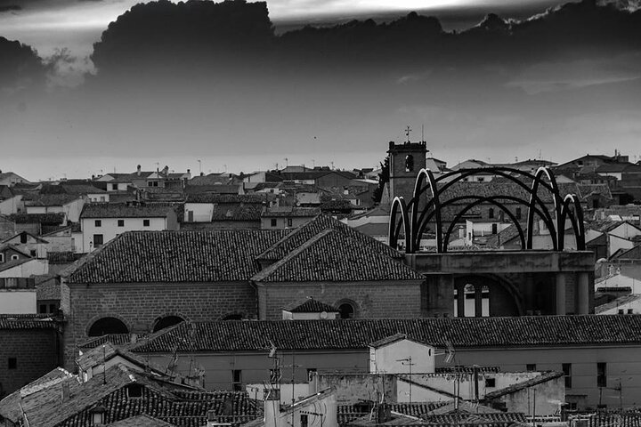 Tour of Baeza with Cathedral Entrance