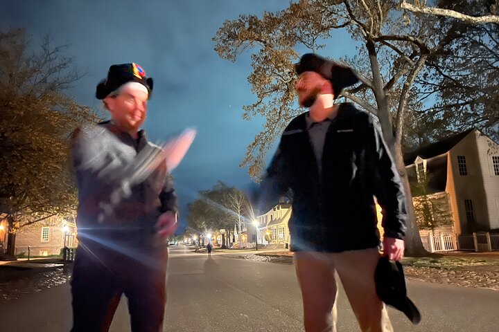 Williamsburg Ghosts, Witches and Pirates Tour