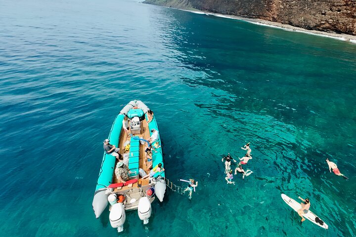 Kauai: Nā Pali Coast Zodiac Raft Expedition and Snorkeling