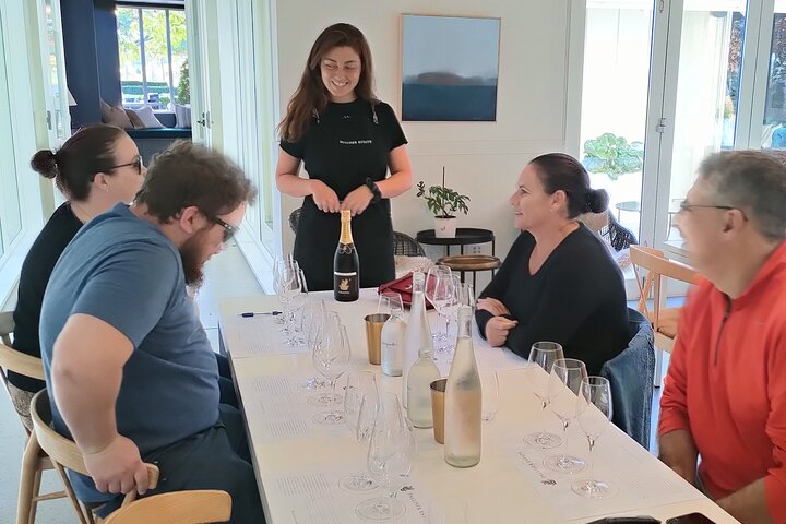 Private Martinborough Wine Tour for Wine Enthusiasts