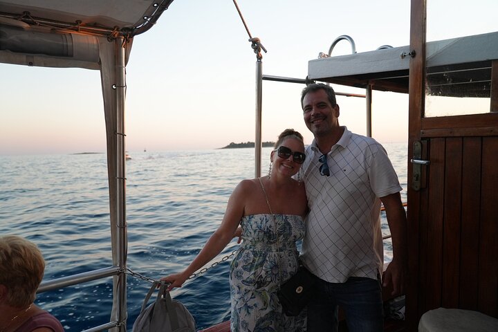 Lim Bay and Pirate Cave with Lunch Boat Tour from Porec