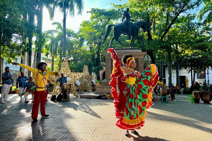 Walking tour of the magical city of Cartagena.