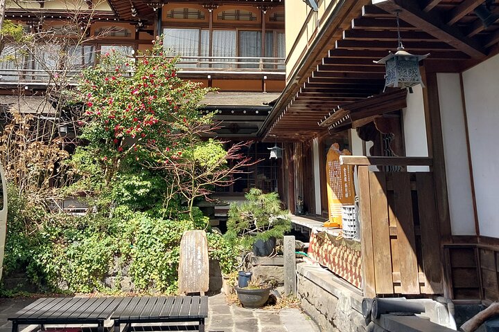 Snow Monkey Park, Soba Lunch and Shibu Onsen Tour